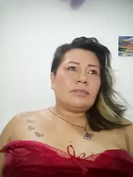 Snapshot of angi_daw chatting on April 23, 2026, 2:13 am angi daw online show from April 23, 2026, 2:13 am