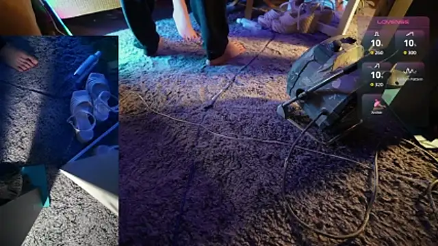 Snapshot of SUZANNEXXXXXX chatting on February 22, 2026, 11:36 pm SUZANNEXXXXXX online show from February 22, 2026, 11:36 pm