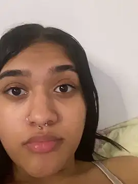 Snapshot of tiifkeev chatting on November 12, 2025, 6:36 am tiifkeev online show from November 12, 2025, 6:36 am