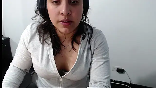 Little-rouse online show from February 12, 2026, 3:45 am