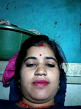 Hot kamla online show from November 18, 2025, 6:51 am