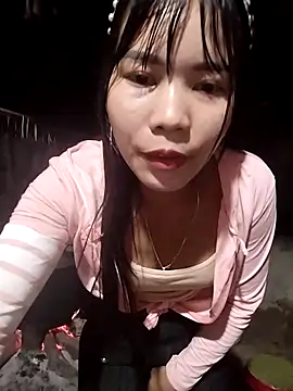 gugu0022 online show from March 4, 2026, 11:16 am