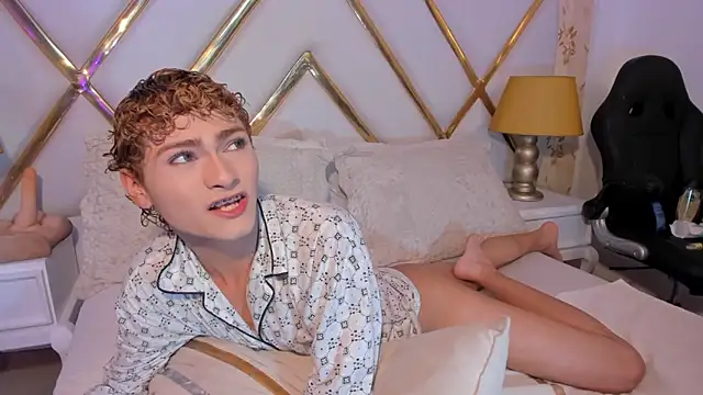 JacobRusso online show from April 6, 2026, 1:47 am