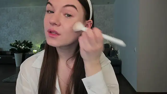 luna lust 212 online show from April 11, 2026, 4:28 am