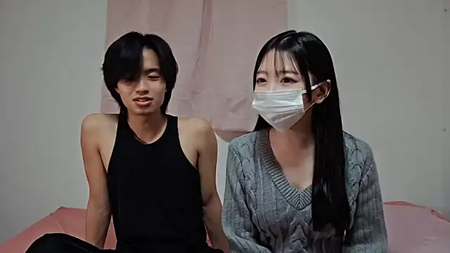 ikura chan online show from January 12, 2026, 4:29 am