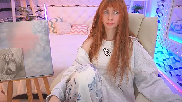 Nicol Moonn online show from June 3, 2026, 7:44 am