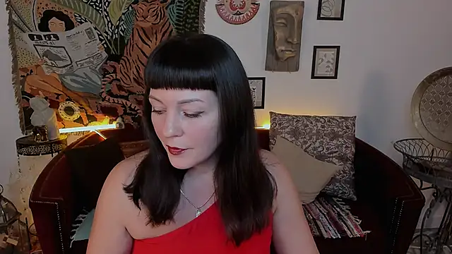 Snapshot of RosaliReed chatting on November 18, 2025, 11:25 am RosaliReed online show from November 18, 2025, 11:25 am