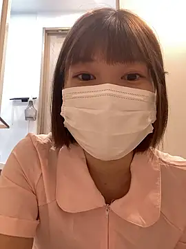 yun cute online show from November 13, 2025, 6:45 am