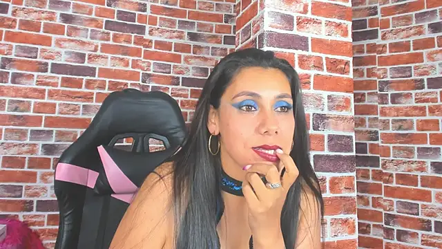 Nyra Rose online show from January 14, 2026, 4:51 am