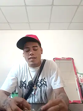 alienbich online show from November 12, 2025, 5:02 pm