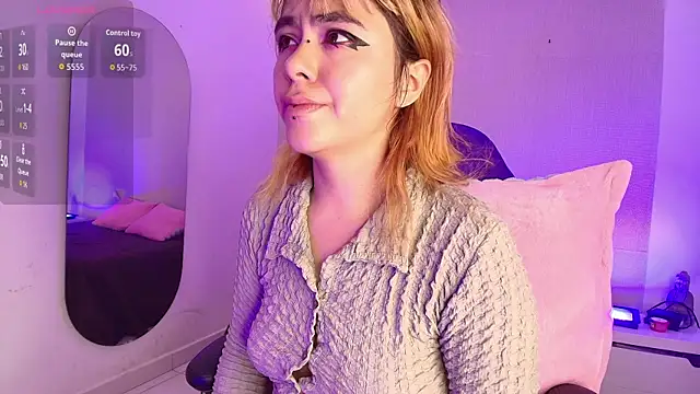 NinaSakura Eup online show from December 18, 2025, 11:38 am