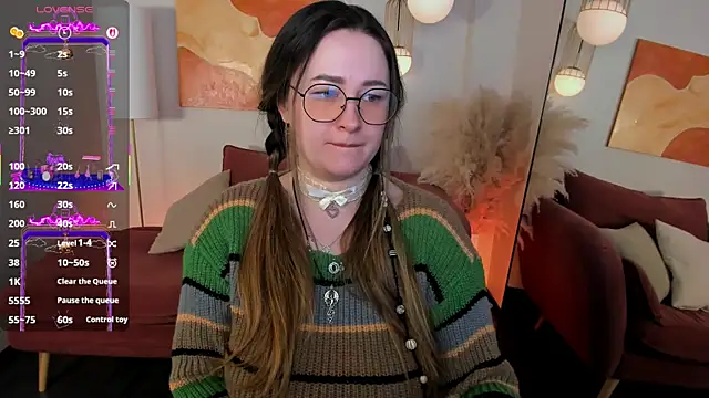 EmmaBloomm online show from January 7, 2026, 9:39 pm