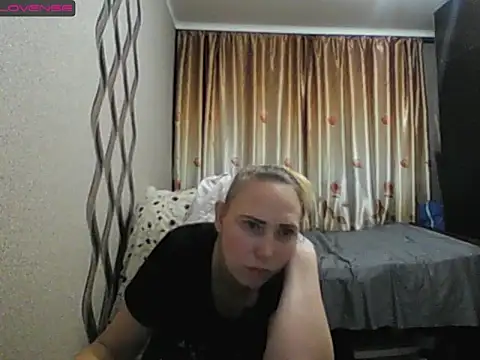 Snapshot of JenniDeep chatting on November 23, 2025, 12:49 pm JenniDeep online show from November 23, 2025, 12:49 pm