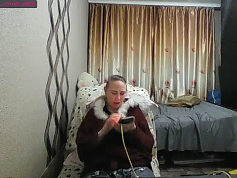 Snapshot of JenniDeep chatting on November 24, 2025, 3:01 pm JenniDeep online show from November 24, 2025, 3:01 pm