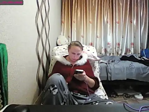 Snapshot of JenniDeep chatting on December 19, 2025, 6:15 pm JenniDeep online show from December 19, 2025, 6:15 pm