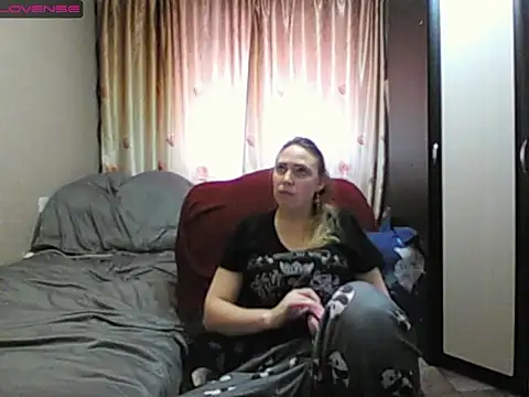 Snapshot of JenniDeep chatting on February 27, 2026, 10:04 am JenniDeep online show from February 27, 2026, 10:04 am