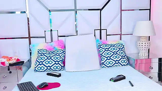 VeronicaSttar online show from February 14, 2026, 12:24 pm