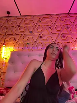 MelanyyJhonson15 online show from February 6, 2026, 2:05 am