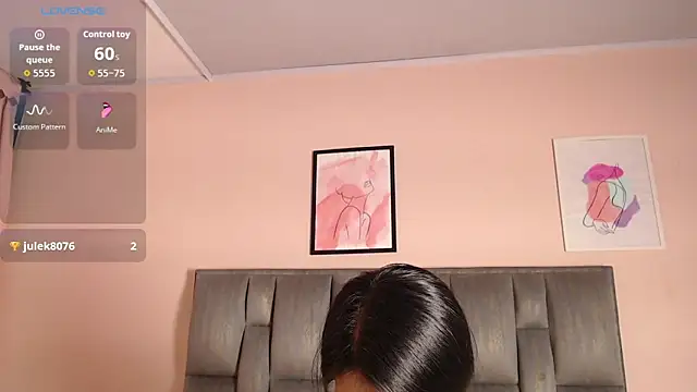 Ailyn-8 online show from November 18, 2025, 10:14 pm