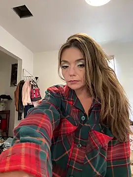 Snapshot of miatate chatting on February 15, 2026, 7:10 pm miatate online show from February 15, 2026, 7:10 pm