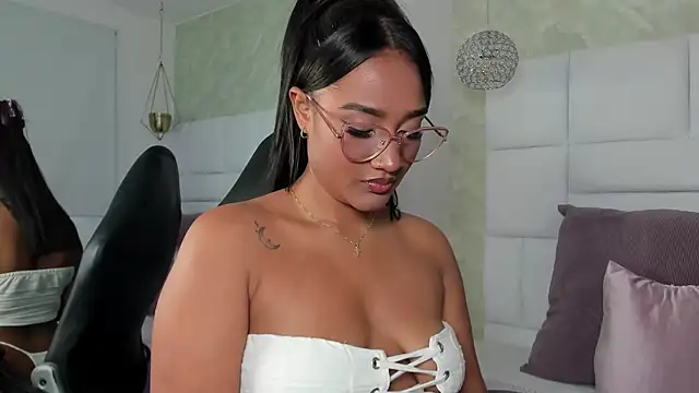 anna jules online show from November 21, 2025, 9:57 pm