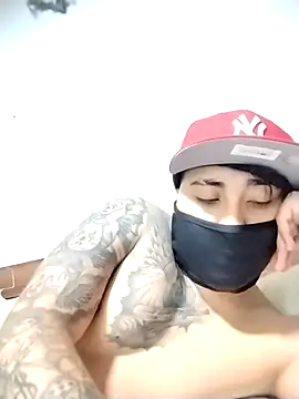 Matiascolageno online show from November 17, 2025, 2:28 am