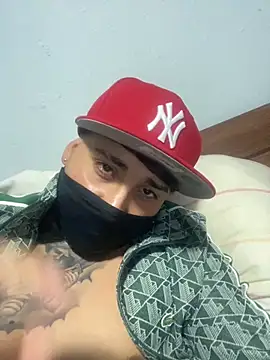 Matiascolageno online show from November 24, 2025, 2:33 am