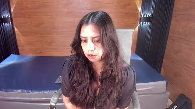 Karoll Heart online show from November 18, 2025, 7:07 pm