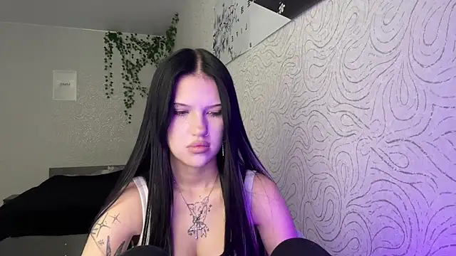 Snapshot of JuliaElse chatting on November 14, 2025, 11:09 am JuliaElse online show from November 14, 2025, 11:09 am