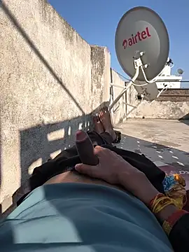 Snapshot of Ritik143jhil chatting on January 16, 2026, 9:57 am Ritik143jhil online show from January 16, 2026, 9:57 am