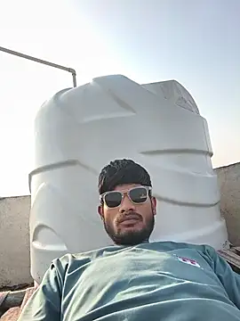 Snapshot of Ritik143jhil chatting on February 6, 2026, 11:13 am Ritik143jhil online show from February 6, 2026, 11:13 am