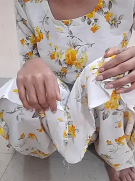 Snapshot of Asha_devi90 chatting on February 13, 2026, 4:36 pm Asha devi90 online show from February 13, 2026, 4:36 pm