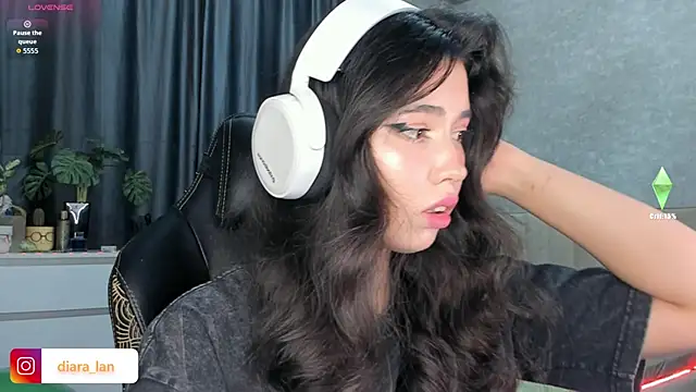 Diara 1an online show from November 30, 2025, 1:26 pm