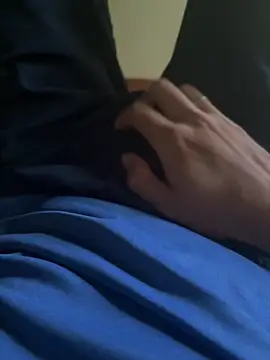 Snapshot of reidelas202511 chatting on November 13, 2025, 5:01 pm reidelas202511 online show from November 13, 2025, 5:01 pm