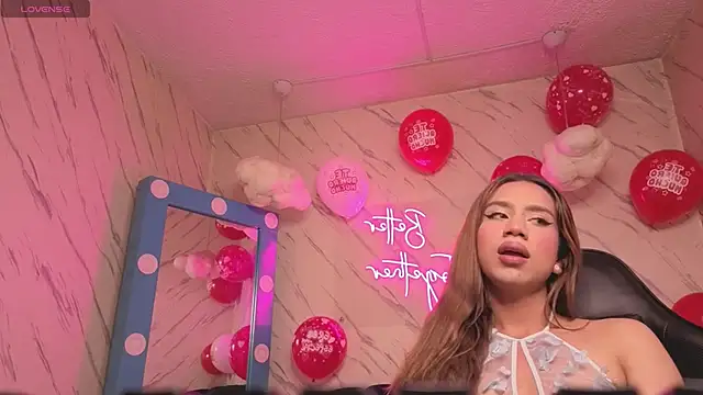 Evy Luxx v online show from November 14, 2025, 4:44 am