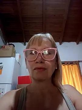 SexyMilf1211 online show from March 27, 2026, 3:45 pm