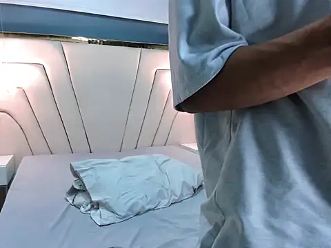 Snapshot of MattFiore chatting on December 3, 2025, 11:52 am MattFiore online show from December 3, 2025, 11:52 am