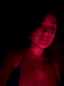 Felinamiau online show from December 1, 2025, 8:03 pm