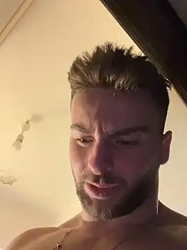 atesturky online show from November 17, 2025, 8:47 pm