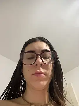 Snapshot of fer-nanda chatting on February 15, 2026, 3:25 am fer-nanda online show from February 15, 2026, 3:25 am