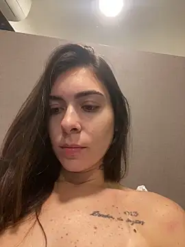 Snapshot of fer-nanda chatting on April 11, 2026, 12:15 am fer-nanda online show from April 11, 2026, 12:15 am