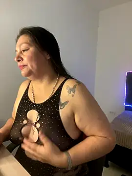 SAMANTHA EF online show from December 1, 2025, 5:07 pm