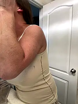 Snapshot of Ayybaebay chatting on December 17, 2025, 10:27 pm Ayybaebay online show from December 17, 2025, 10:27 pm