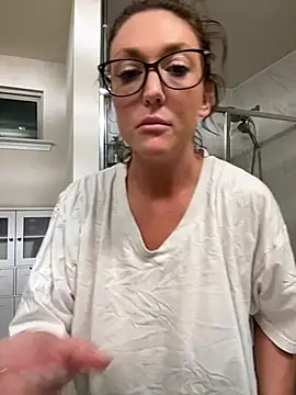 Snapshot of Ayybaebay chatting on January 12, 2026, 12:49 am Ayybaebay online show from January 12, 2026, 12:49 am