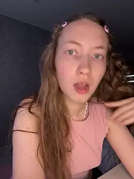 Holy Poly online show from February 5, 2026, 7:46 am