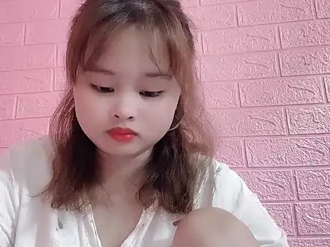 Lina8386 online show from November 24, 2025, 11:26 pm