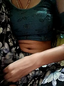 Snapshot of Miss_Nidhi89 chatting on November 14, 2025, 9:52 am Miss Nidhi89 online show from November 14, 2025, 9:52 am