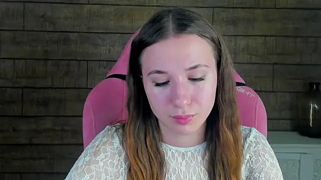 Snapshot of KristinaBellini chatting on November 30, 2025, 4:22 pm KristinaBellini online show from November 30, 2025, 4:22 pm