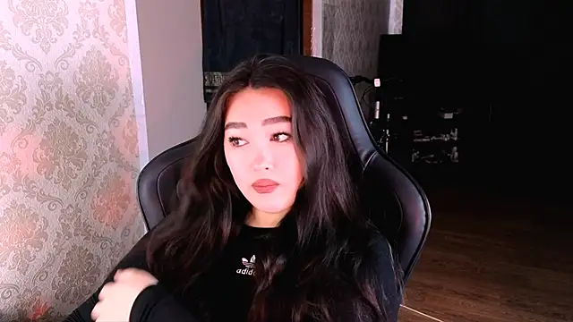 Emma Uilson online show from February 16, 2026, 5:58 am