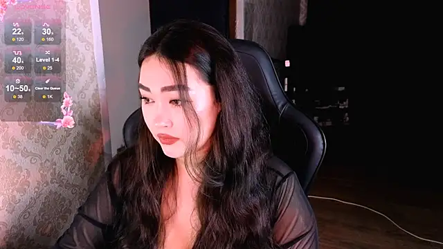 Emma Uilson online show from April 4, 2026, 10:40 pm